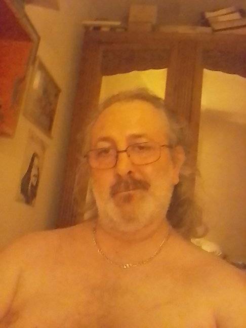 Haroon - Gay in Cronenberg Profil von Haroon, 43 Jahre, Gay in Cronenberg (Rheinland-Pfalz)