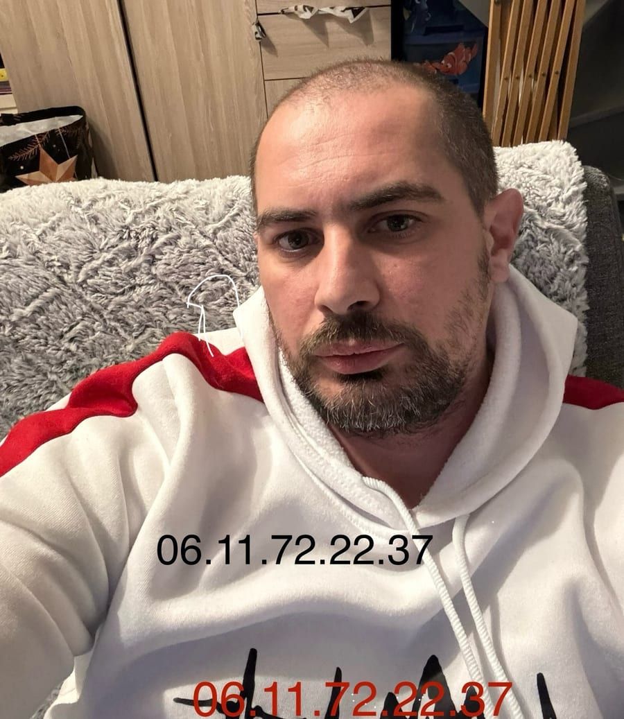 Leoni - Gay in Udler Profil von Leoni, 31 Jahre, Gay in Udler (Rheinland-Pfalz)