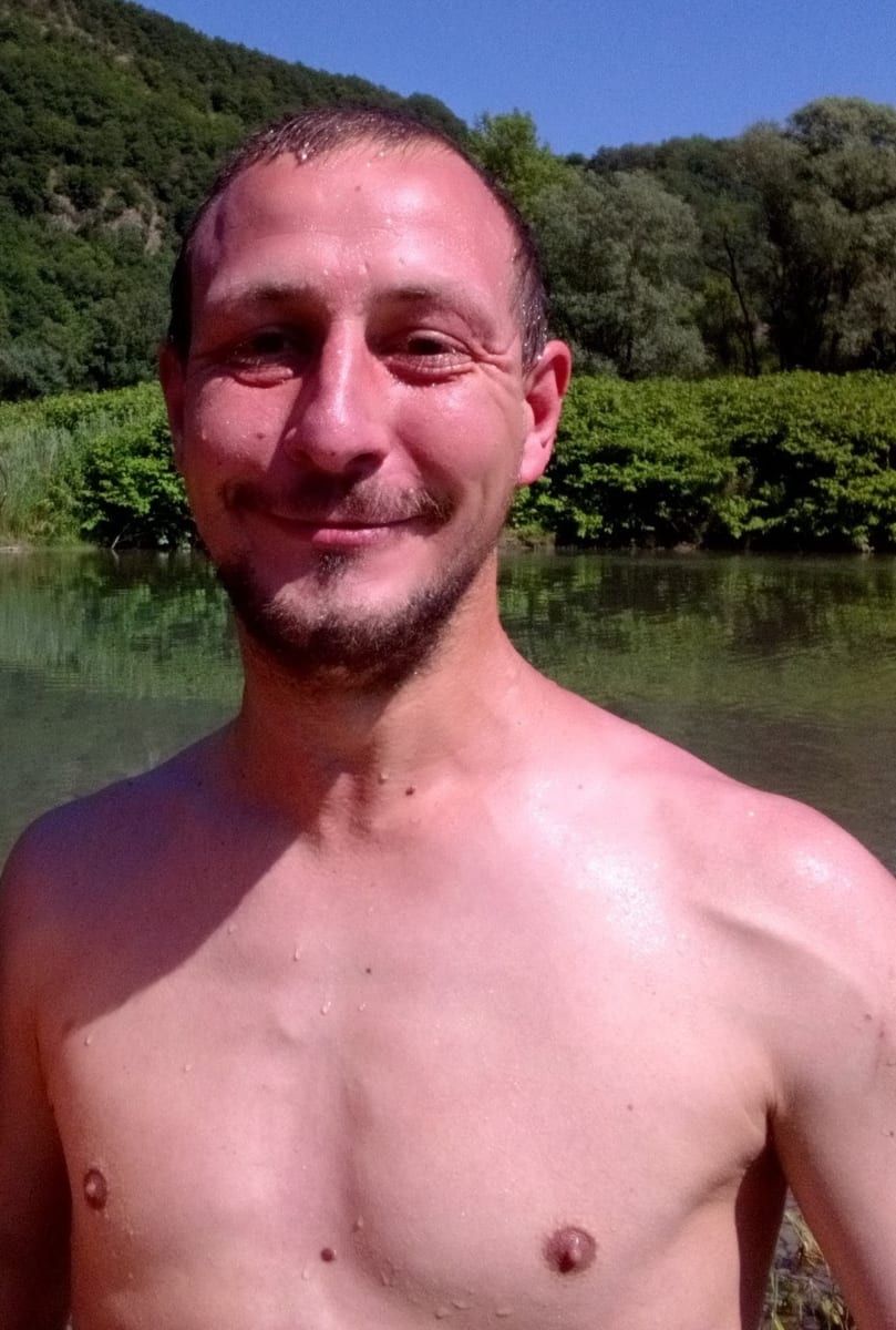 Ulric - Gay in Gundersweiler Profil von Ulric, 41 Jahre, Gay in Gundersweiler (Rheinland-Pfalz)