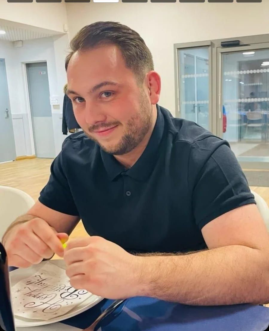 Jany - Gay in Bundenthal Profil von Jany, 24 Jahre, Gay in Bundenthal (Rheinland-Pfalz)