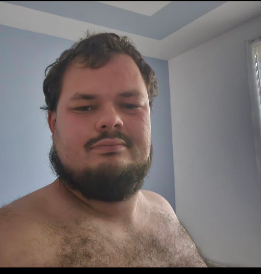 Lukas - Gay in Neustadt/ Westerwald Profil von Lukas, 36 Jahre, Gay in Neustadt/ Westerwald (Rheinland-Pfalz)