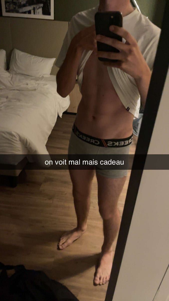 Profil von Ellyes, 23 Jahre, Gay in Binningen (Rheinland-Pfalz)