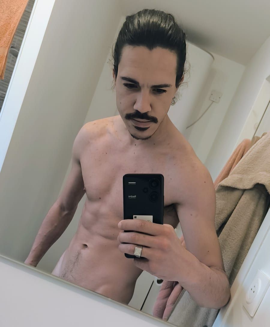 Khalid - Gay in Hungenroth Profil von Khalid, 31 Jahre, Gay in Hungenroth (Rheinland-Pfalz)