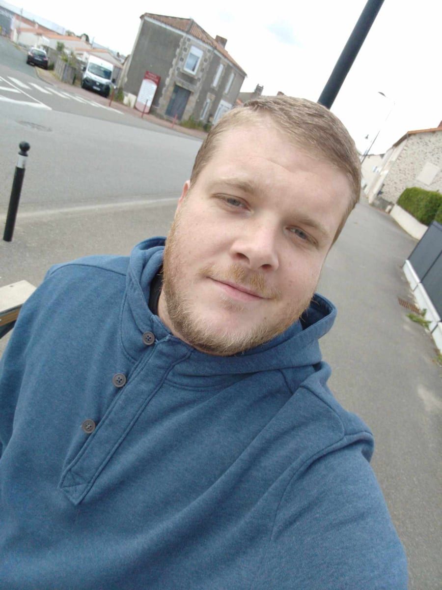 Profil von Carmelien, 37 Jahre, Gay in Ernzen (Rheinland-Pfalz)