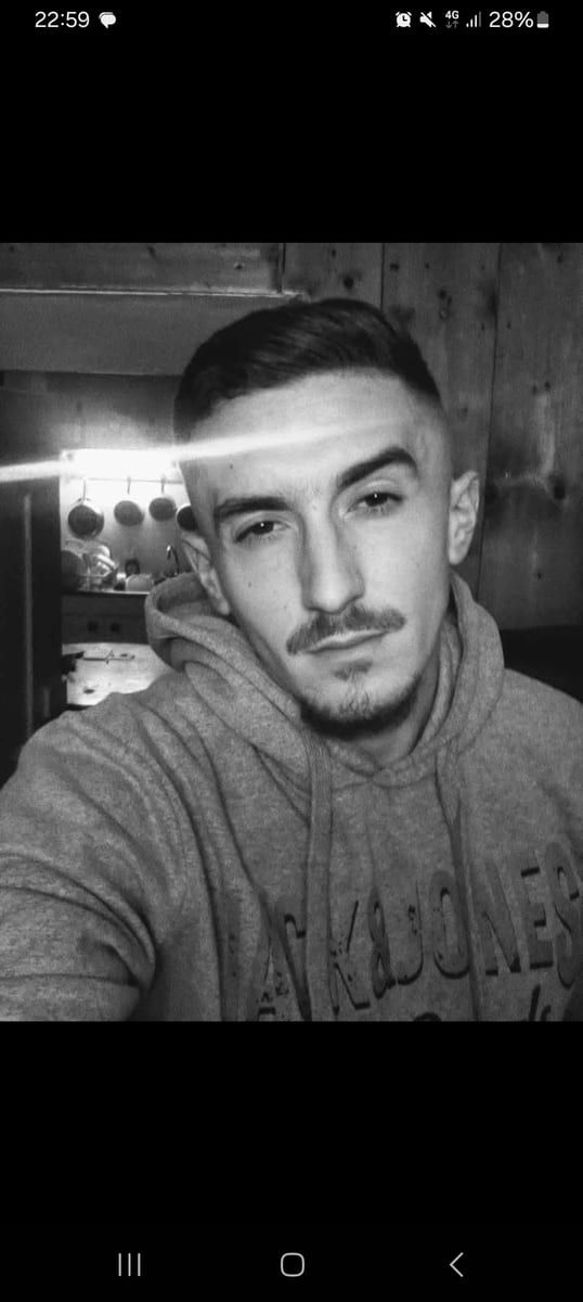 Joe - Gay in Wallscheid Profil von Joe, 34 Jahre, Gay in Wallscheid (Rheinland-Pfalz)