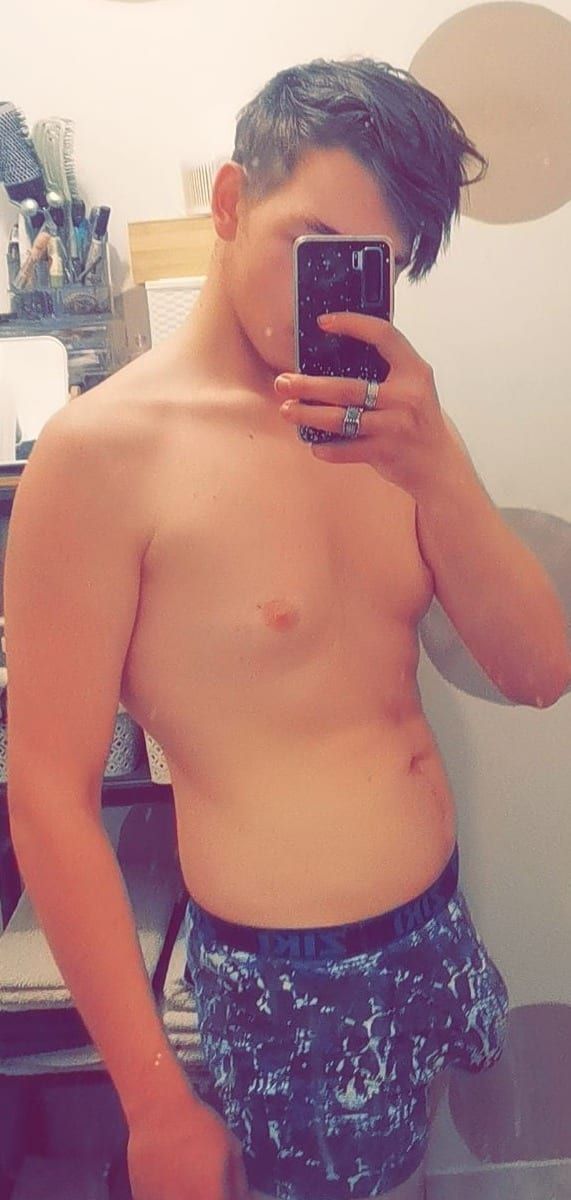 Yoen - Gay in Drees Profil von Yoen, 42 Jahre, Gay in Drees (Rheinland-Pfalz)