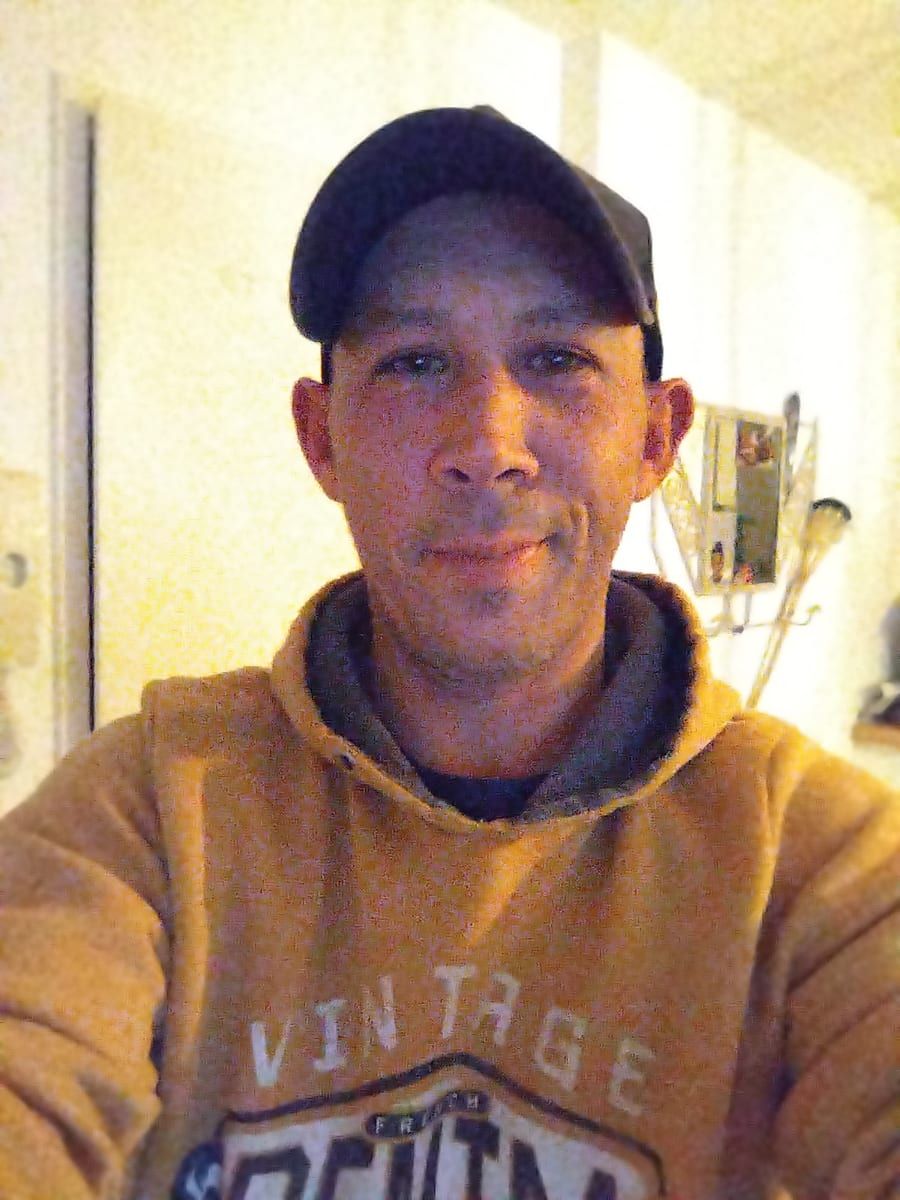 Denez - Gay in Strüth Profil von Denez, 37 Jahre, Gay in Strüth (Rheinland-Pfalz)
