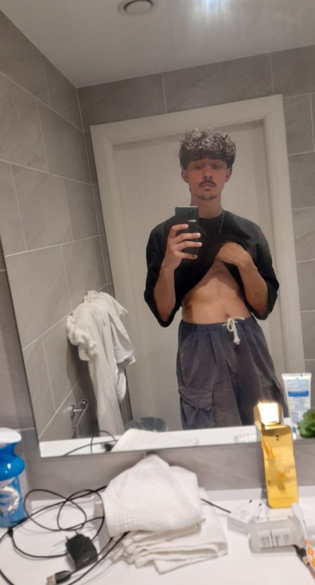 Vital - Gay in Bolanden Profil von Vital, 41 Jahre, Gay in Bolanden (Rheinland-Pfalz)