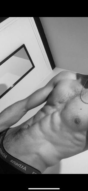 Maxen - Gay in Buchet Profil von Maxen, 31 Jahre, Gay in Buchet (Rheinland-Pfalz)