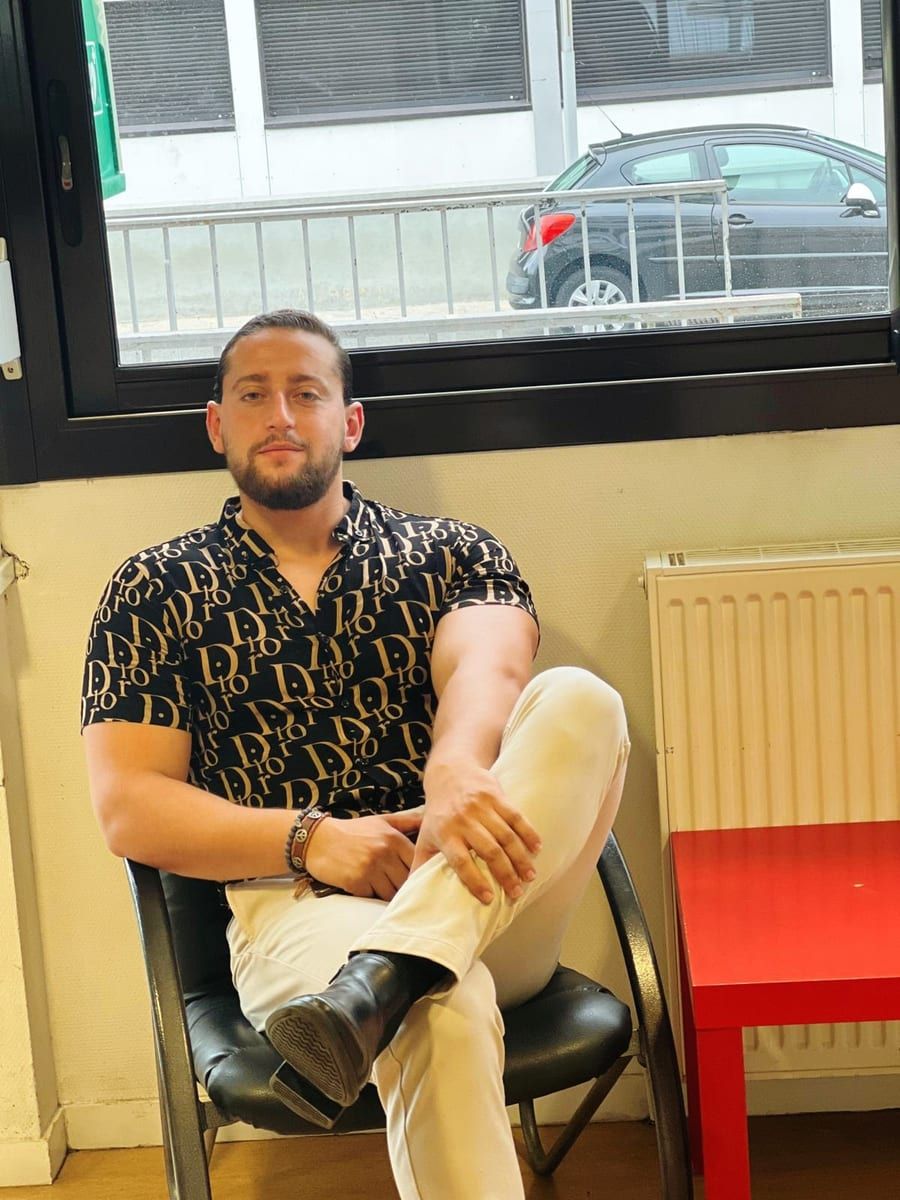 Youwen - Gay in Bundenthal Profil von Youwen, 33 Jahre, Gay in Bundenthal (Rheinland-Pfalz)