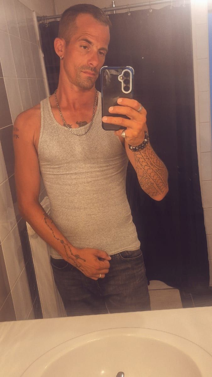 Haris - Gay in Weidenthal Profil von Haris, 36 Jahre, Gay in Weidenthal (Rheinland-Pfalz)