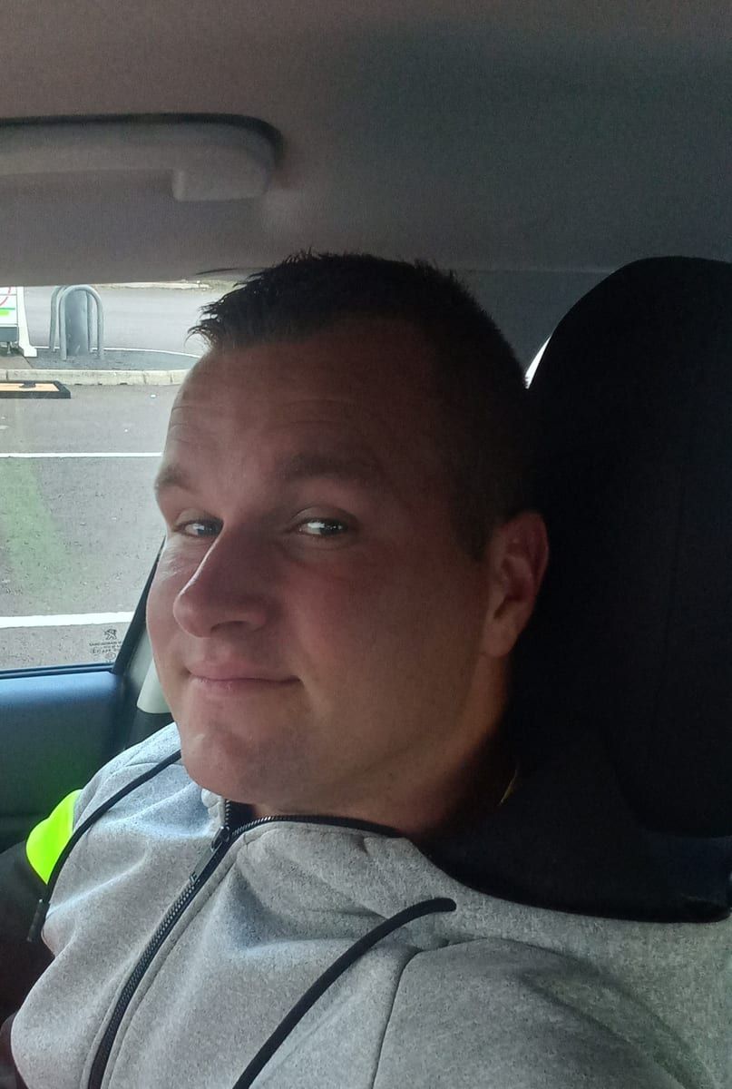 Florice - Gay in Nochern Profil von Florice, 37 Jahre, Gay in Nochern (Rheinland-Pfalz)