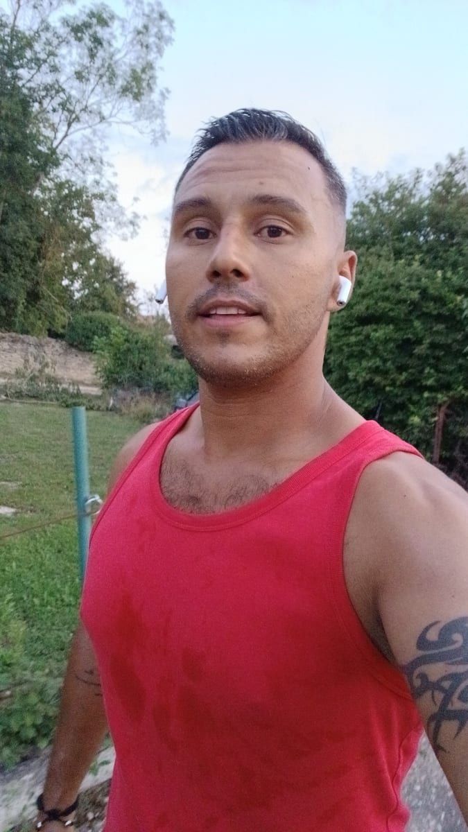 Dale - Gay in Damscheid Profil von Dale, 39 Jahre, Gay in Damscheid (Rheinland-Pfalz)