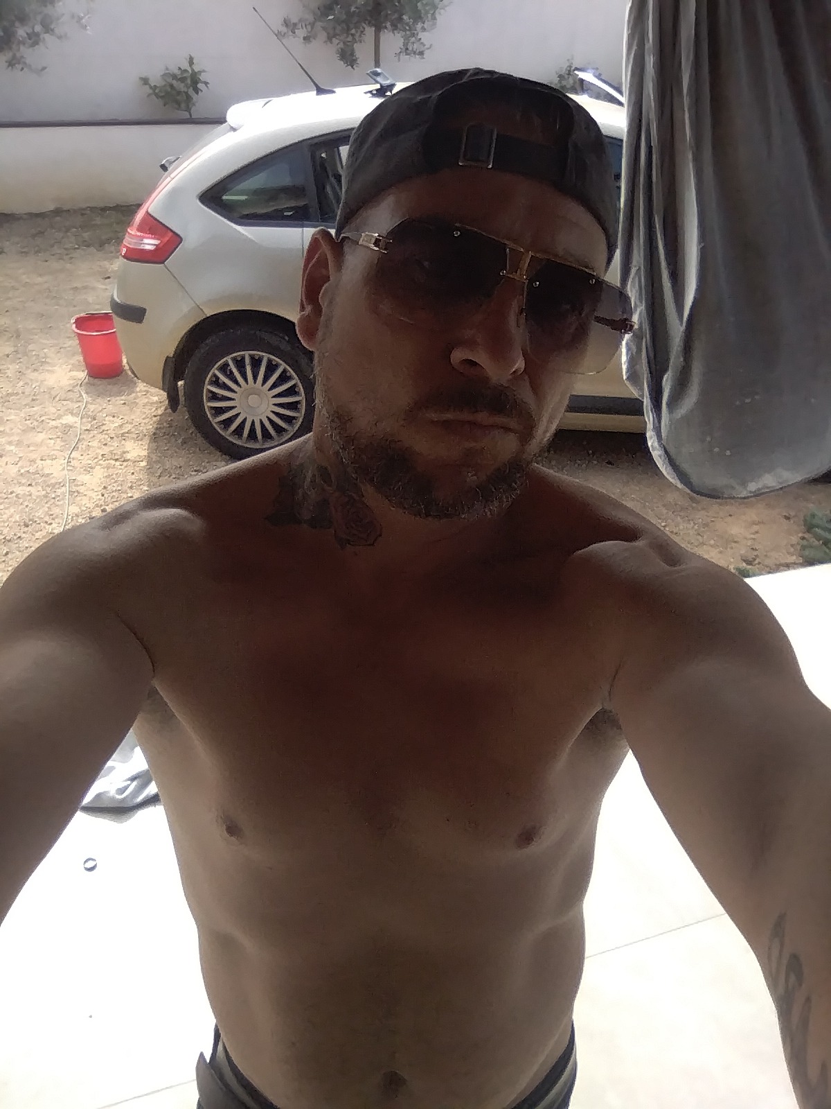 Jehiel - Gay in Roscheid Profil von Jehiel, 43 Jahre, Gay in Roscheid (Rheinland-Pfalz)