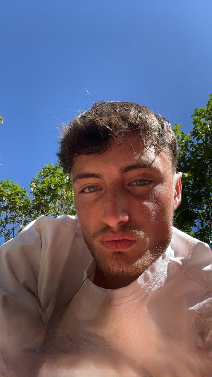 Théophile - Gay in Steffeln Profil von Théophile, 32 Jahre, Gay in Steffeln (Rheinland-Pfalz)