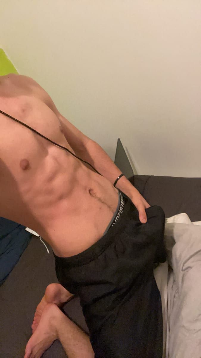 Célian - Gay in Bottenbach Profil von Célian, 27 Jahre, Gay in Bottenbach (Rheinland-Pfalz)