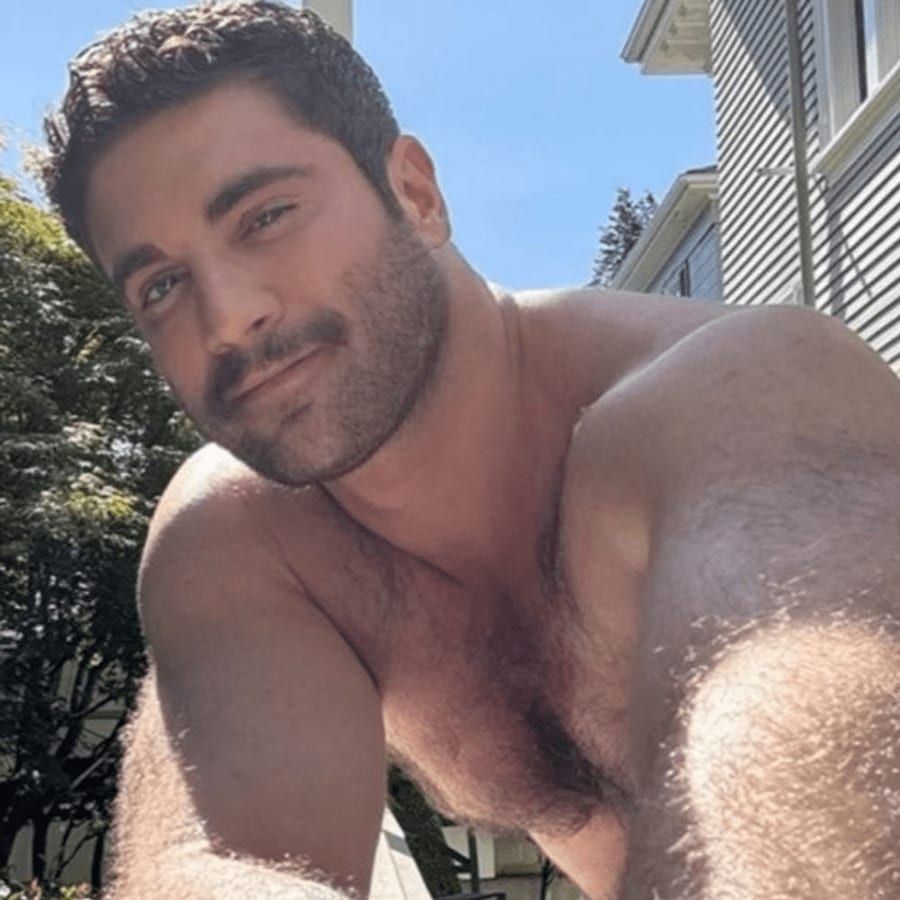 Profil von Cyrille, 26 Jahre, Gay in Dickesbach (Rheinland-Pfalz)