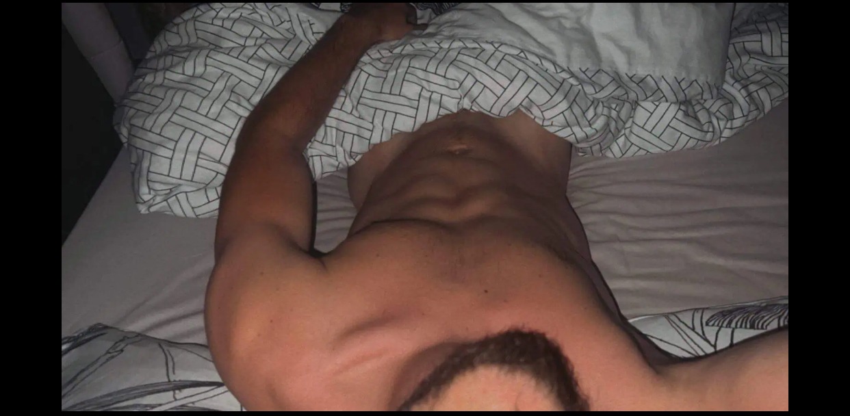 Hong - Gay in Buchet Profil von Hong, 25 Jahre, Gay in Buchet (Rheinland-Pfalz)