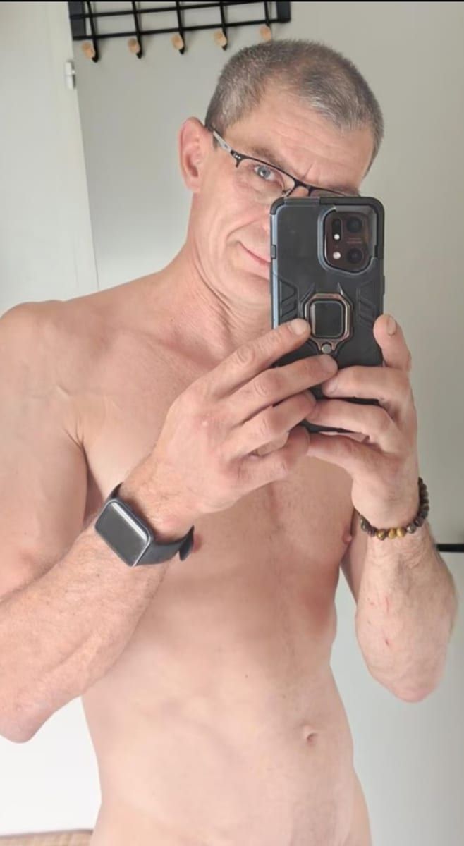 Erminio - Gay in Datzeroth Profil von Erminio, 42 Jahre, Gay in Datzeroth (Rheinland-Pfalz)